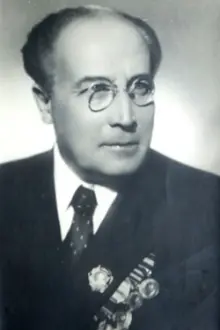 Vladimir Vladomirskiy como: Aleksandr Petrovich Chernous