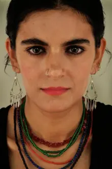 Şenay Aydın como: Frida