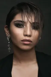 Kirstin Maldonado como: Ela mesma