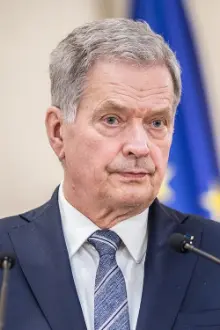 Sauli Niinistö como: Self (archive footage)(voice)