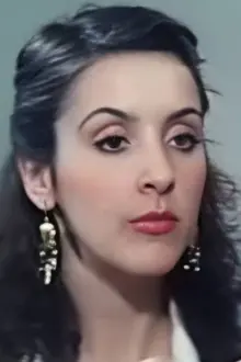 Elena Álvarez como: Gloria