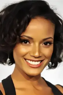 Selita Ebanks como: Phoenix