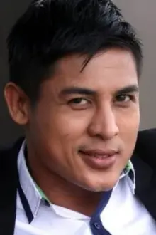 Ery Putra como: KJ