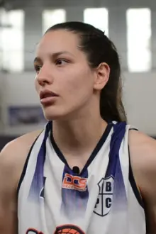 Sofía Cabrera como: Iris