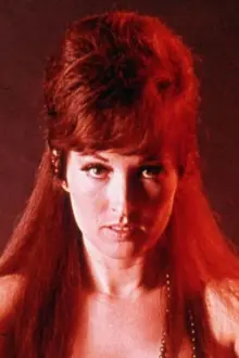 Mary Bauer como: Collette (as Mary)
