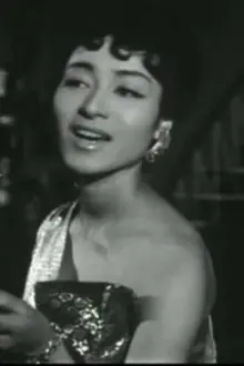 Michiko Sakyō como: Saeko (“Madame O”)