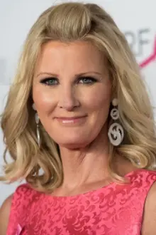 Sandra Lee como: Self - Host / Judge