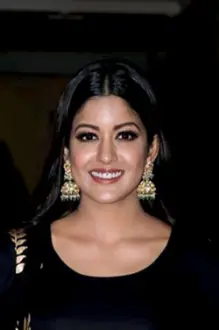 Ishita Dutta como: Dolly