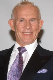 Tom Smothers como: Cooper