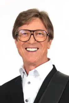 Hank Marvin como: Self - lead guitar