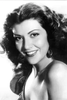 Gloria Marín como: Marta Maria Mireles