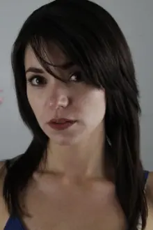 Samantha Hahn como: Sara