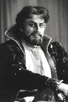 Yevgeni Nesterenko como: Boris Godunov