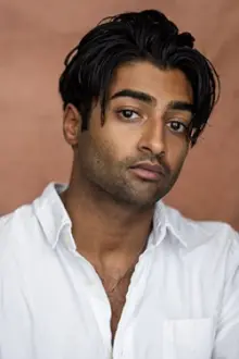 Nikhil Parmar como: Amir