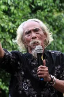 Liek Suyanto como: Mbah Paing