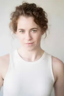 Katie Stuart como: Sarah Mohr