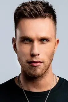 Nicky Romero como: Self - Jury