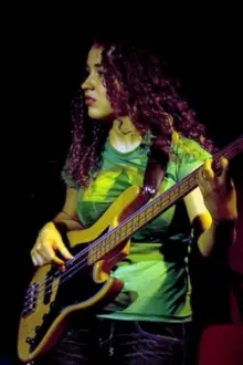 Tal Wilkenfeld como: Bass