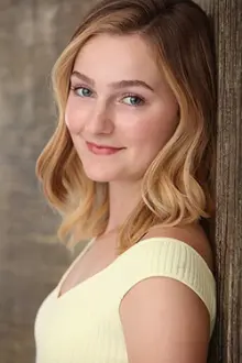 Maggie Rose Hudson como: Kaley