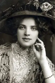 Maud Allan como: Demetra