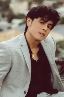 Miguel Tanfelix como: Billy