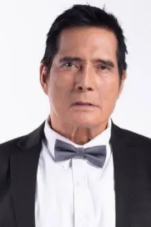 Roi Vinzon como: Lucas Abelardo