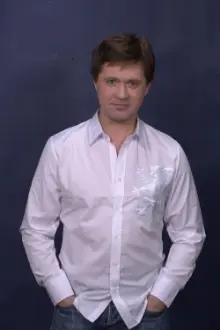 Viktor Stepanenko como: Serhii