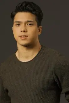 Elmo Magalona como: Isagani "Gani" Digos Quintana / Isagani Samonte