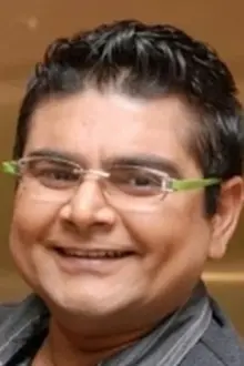 Deven Bhojani como: Mehboob