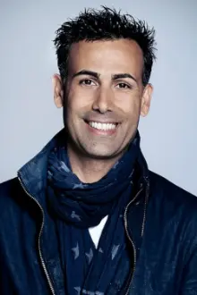 Oliver 'Ali' Nejad como: Himself - Commentator