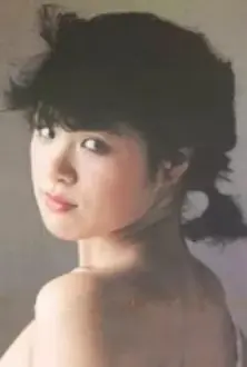 Miki Yamaji como: Rika Araki