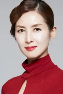 Kim Sun-hye como: Female assistant