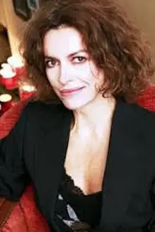 Sylvie Loeillet como: Suzanne