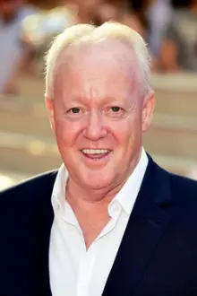 Keith Chegwin como: Raymond Clarkson