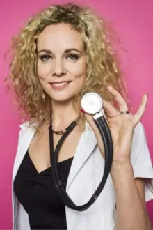 Sofie Lemmens como: Self - Dokter