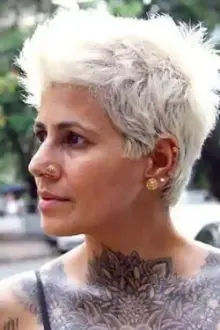 Sapna Bhavnani como: 