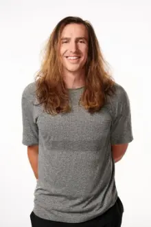 Luke Willson como: Self (Coach)