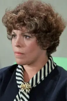 Yvonne Wilder como: Mrs. Dorf