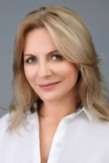 Larisa Savankova como: Валентина Калашникова