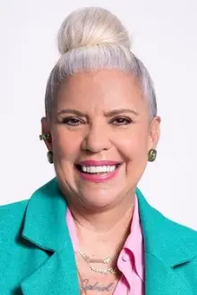 Astrid Fontenelle como: Apresentadora de TV