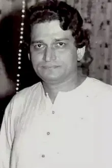 Shafi Inamdar como: Ravindra "Ravi"