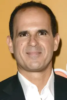 Marcus Lemonis como: D.E Shaw