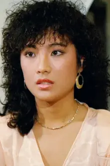 Joh Yin-Ling como: Janet