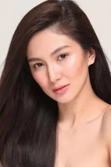 Sheena Halili como: Young Carmen (segment "Suka")