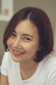 Lee Mi-yun como: Producer Choi