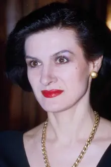 Paloma Picasso como: Elisabeth Bathory - Story 4