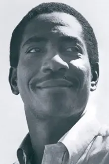 Alex English como: "Amazing Grace" Smith