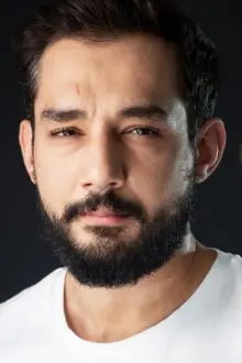 Yusuf Aytekin como: Mustafa