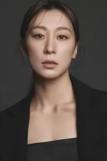 Jo Ji-seung como: Ha Ji-eun