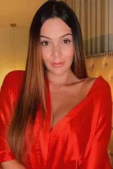 Lina Tejeiro como: Catalina Mejía